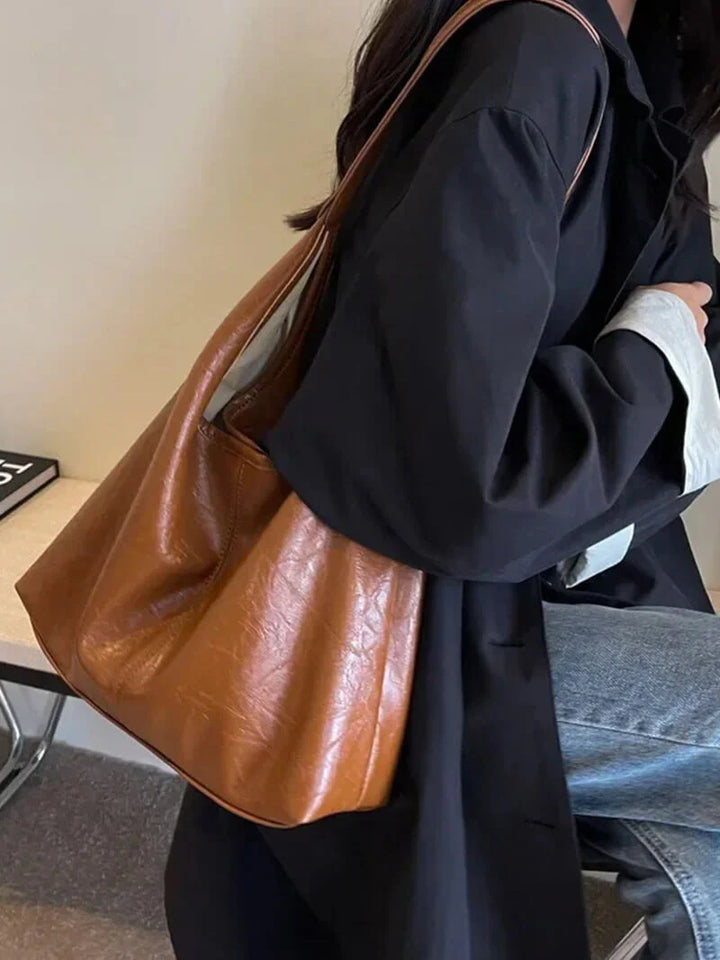 Alia Vegan Leather Tote (+ Free Pochette!)